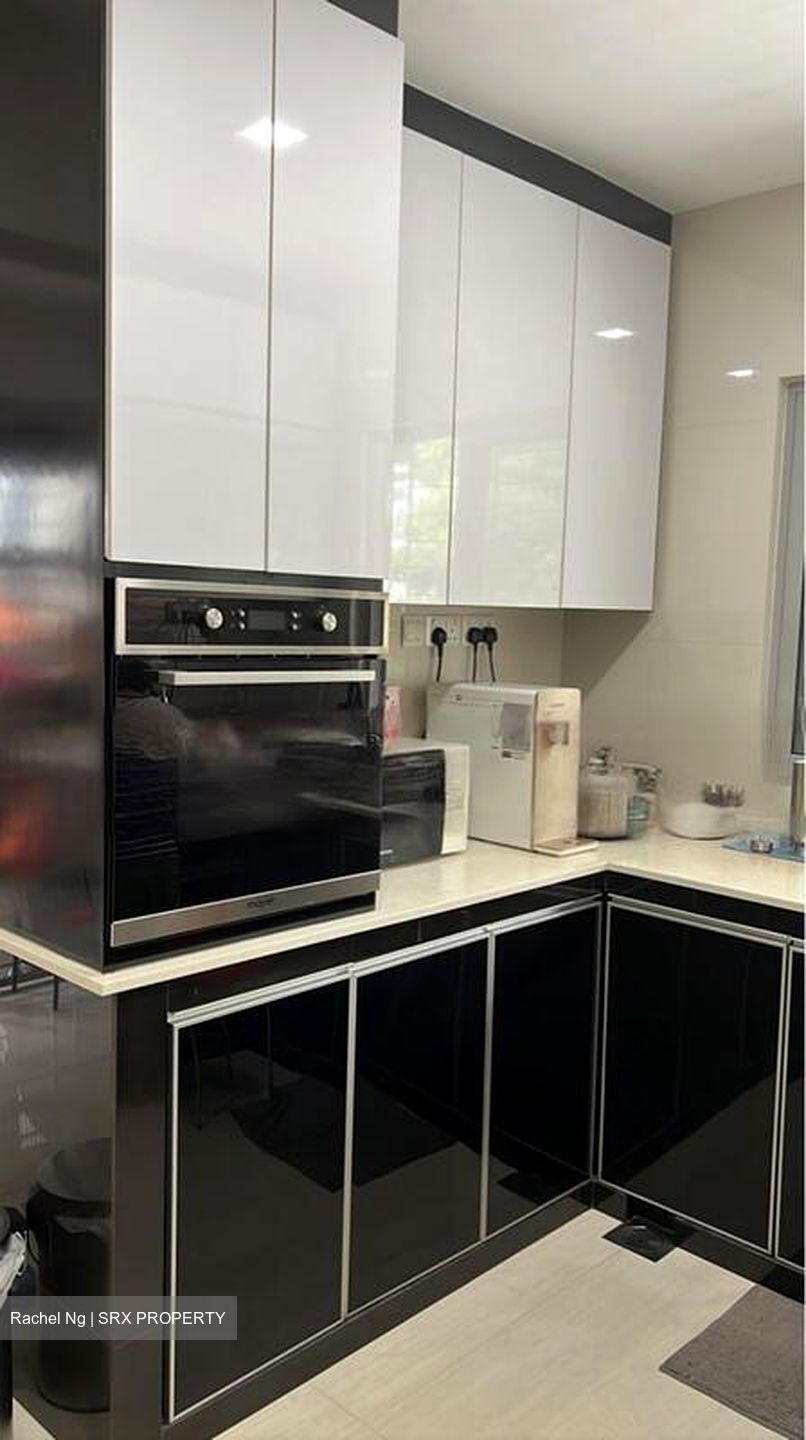 The Woods (D22), Terrace #470788351